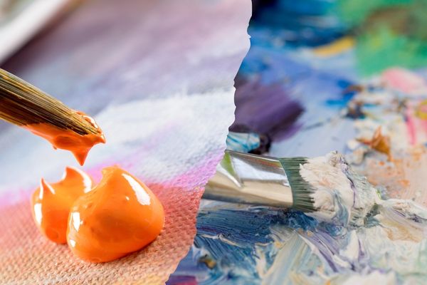 Acrylic vs. Oil Painting: Which is Right for You?