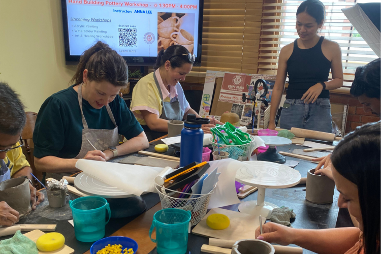 The Benefits of Group Art Activities