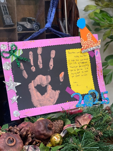 DIY Fun Craft for Kids: Handprint Memory Frame