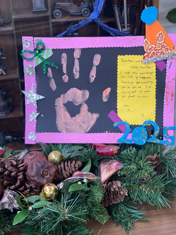 DIY Fun Craft for Kids: Handprint Memory Frame