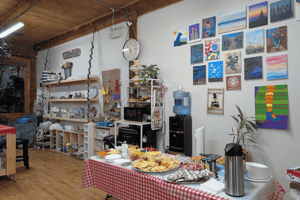 Celebrating the Holidays with Clay Highlights from Our Pottery Social Event-3
