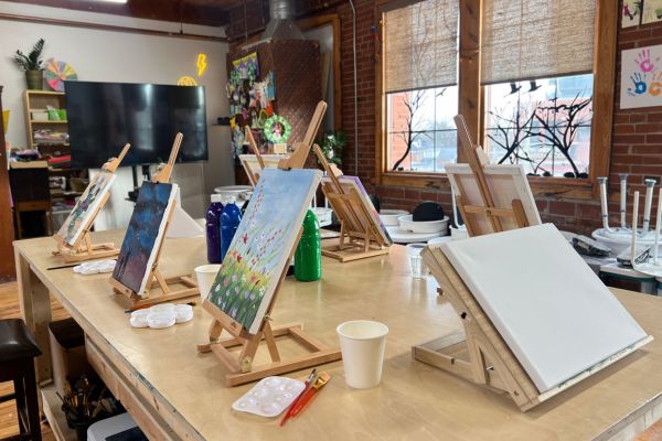 The Benefits of Freestyle Acrylic Painting A Creative Journey 3