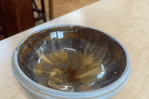 Matte vs. Glossy Choosing the Right Glaze Finish for Your Pottery Pieces 2