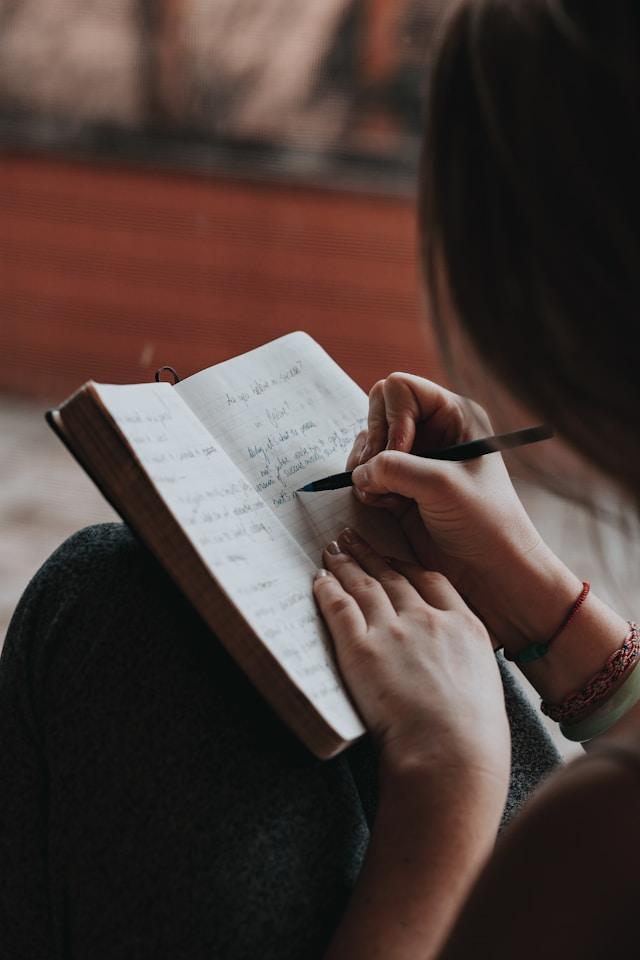 Beat the Winter Blues with Journaling